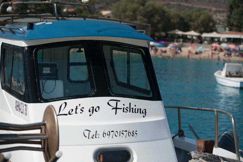 MARATHI WATERSPORTS AND BOAT FOR RENT - ΘΑΛΑΣΣΙΕΣ ΚΡΟΥΑΖΙΕΡΕΣ ΜΑΡΑΘΙ ΧΑΝΙΩΝ - ΕΝΟΙΚΙΑΣΕΙΣ ΣΚΑΦΩΝ