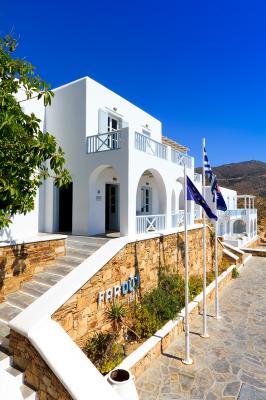 ΞΕΝΟΔΟΧΕΙΟ ΙΟΣ - FAR OUT HOTEL & SPA