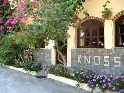 ΞΕΝΟΔΟΧΕΙΟ ΤΥΜΠΑΚΙ ΗΡΑΚΛΕΙΟΥ ΚΡΗΤΗΣ - KNOSSOS HOTEL