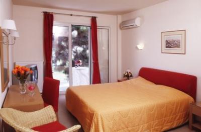 HOTEL PANTHEON - ΞΕΝΟΔΟΧΕΙΟ ΜΑΡΚΟΠΟΥΛΟ ΑΤΤΙΚΗΣ