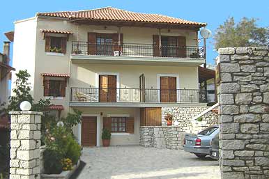 STUDIOS ΕΥΤΥΧΙΑ - ΕΝΟΙΚΙΑΖΟΜΕΝΑ ΔΙΑΜΕΡΙΣΜΑΤΑ ΚΑΛΑΒΡΥΤΑ